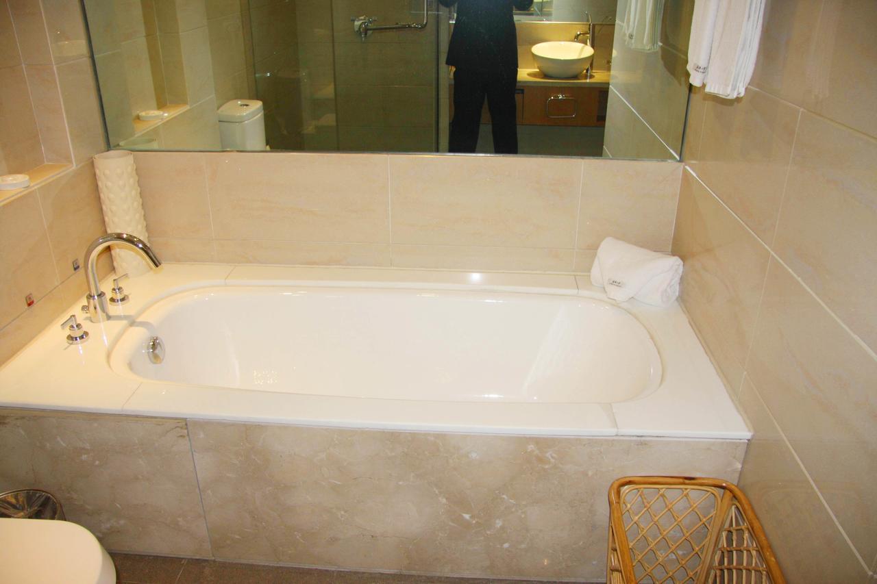 Yichang Banshan Hotel Esterno foto