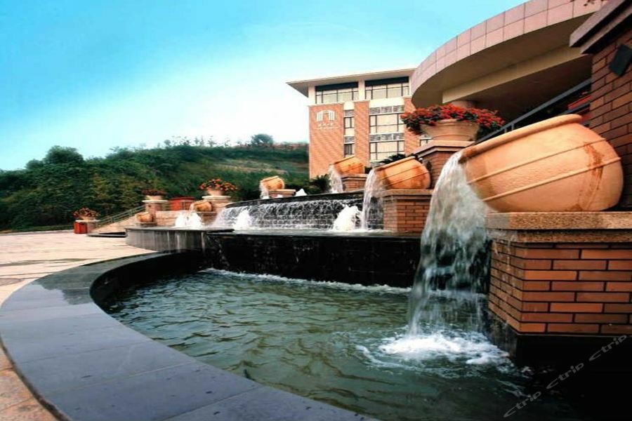 Yichang Banshan Hotel Esterno foto